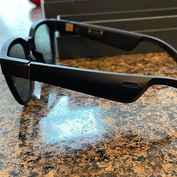 bose sunglasses accessories